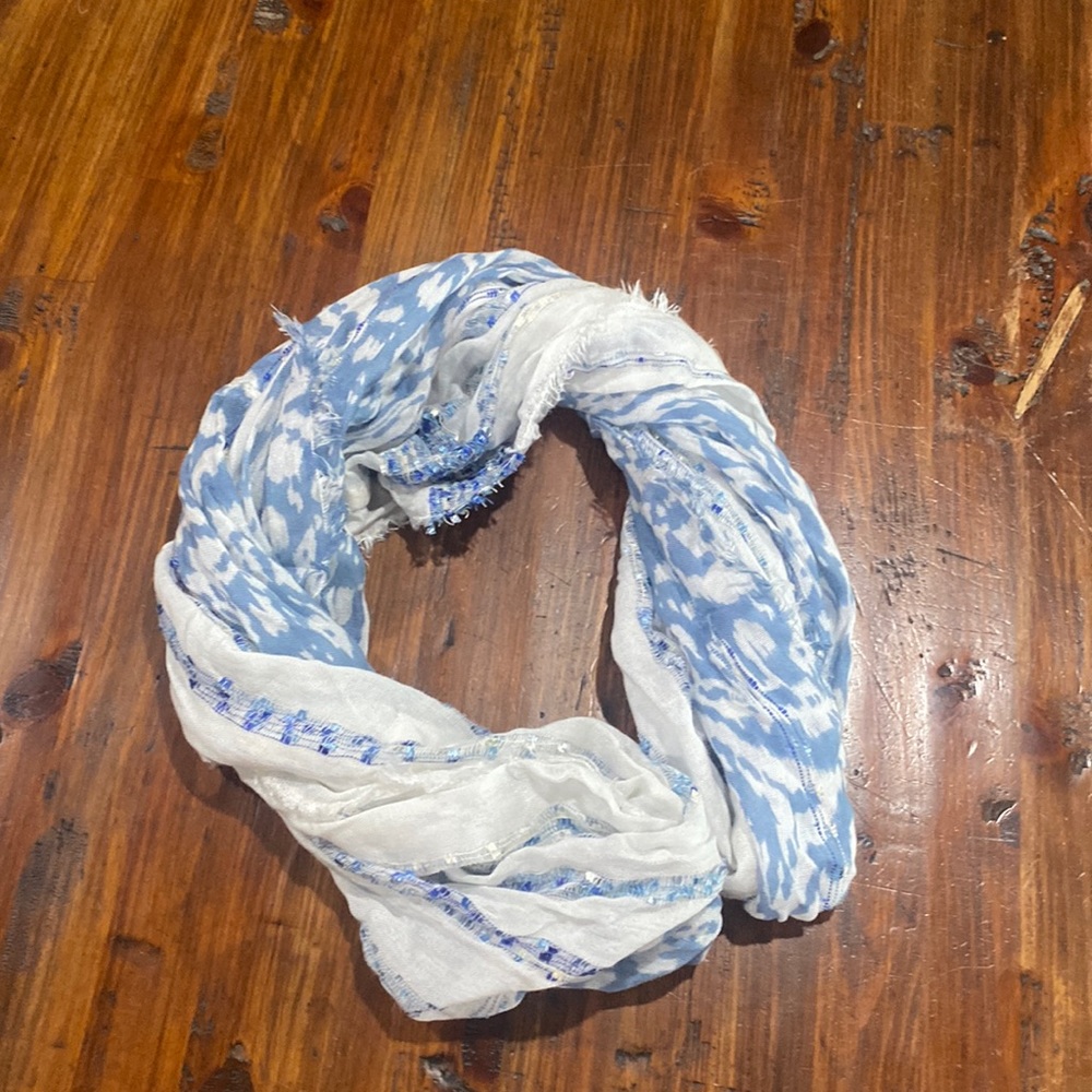 Infinity scarf NWT